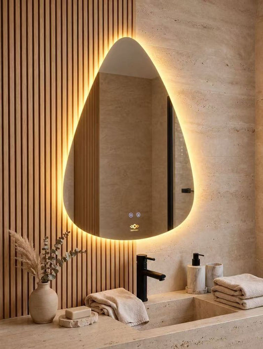 Miroir LED anti-buée Nelsmann easymetrique rétroéclairage chaud, au-dessus d'une vasque en travertin