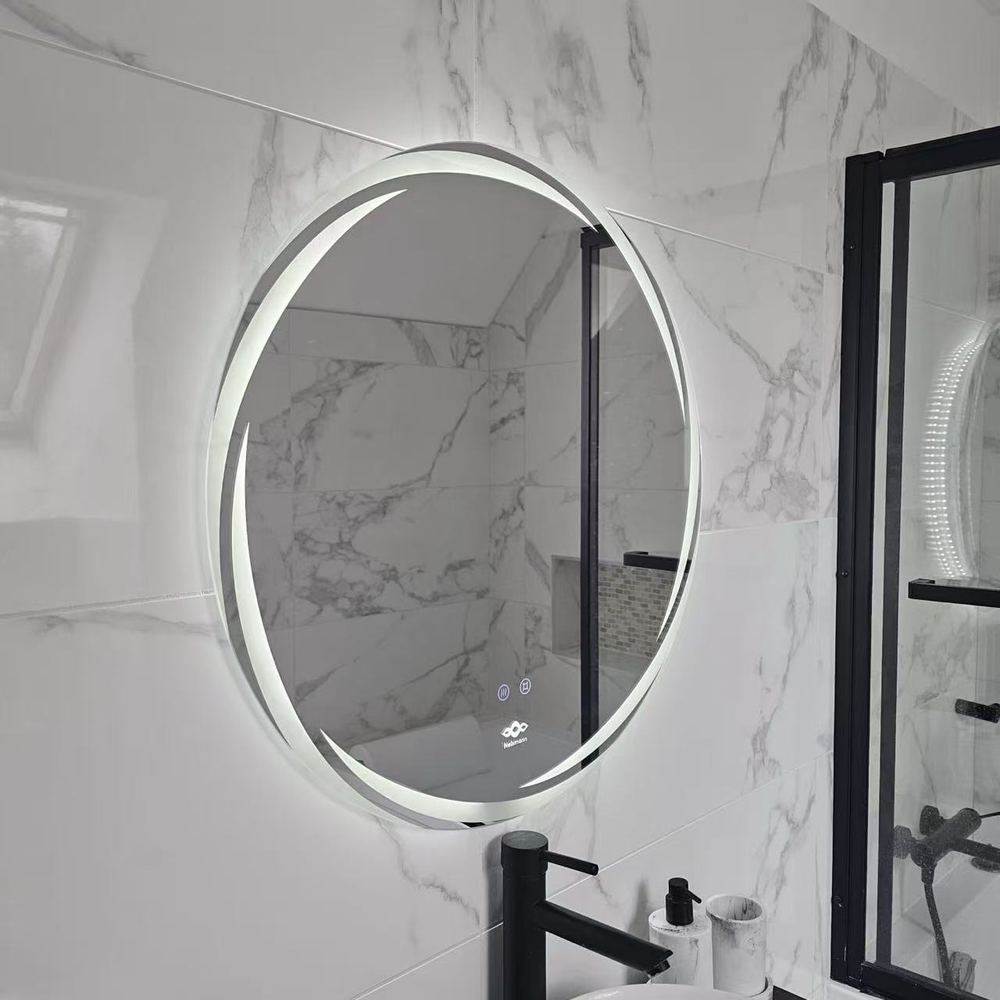 Miroir LED rond Nelsmann Aura en lumière blanche froide près d'une douche