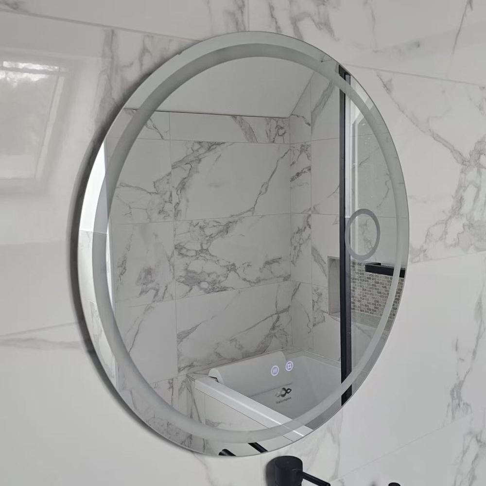Miroir rond Nelsmann Elys au design épuré avec anneau dépoli