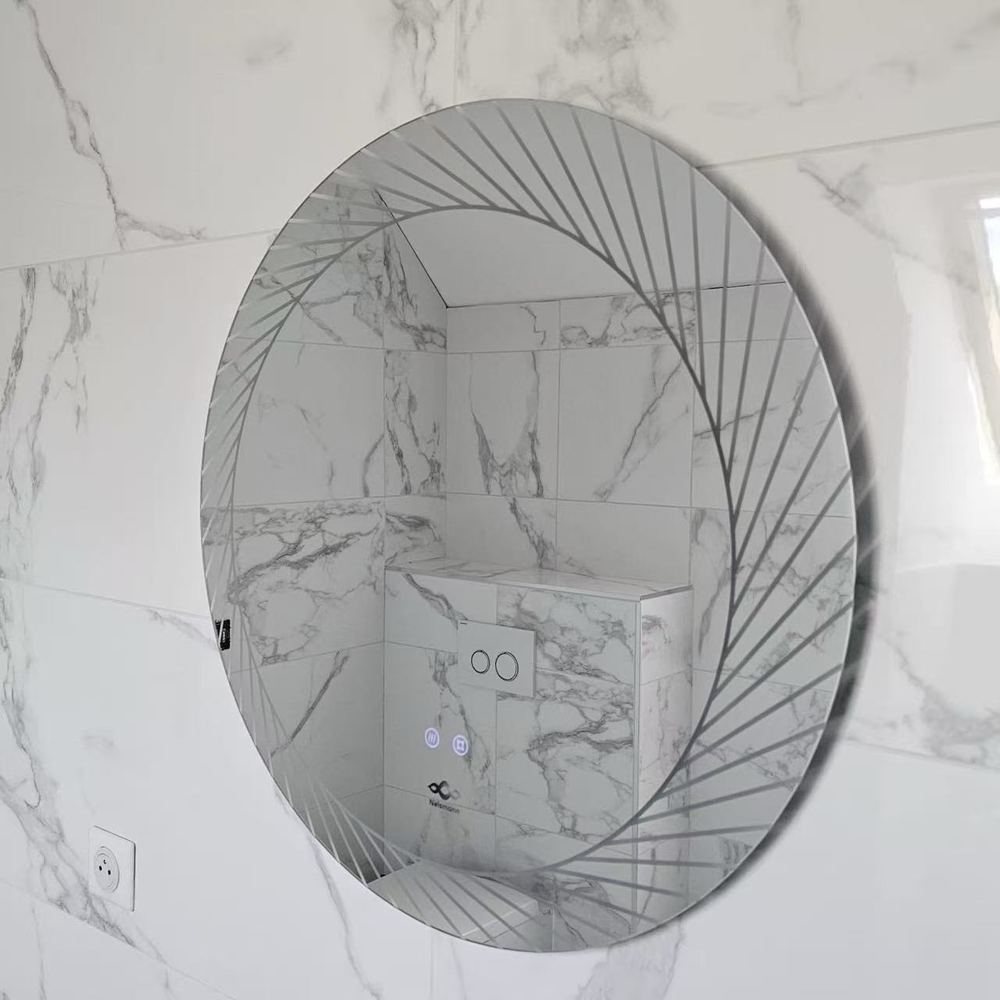 Miroir rond Nelsmann Neora éteint avec motif gravé en spirale