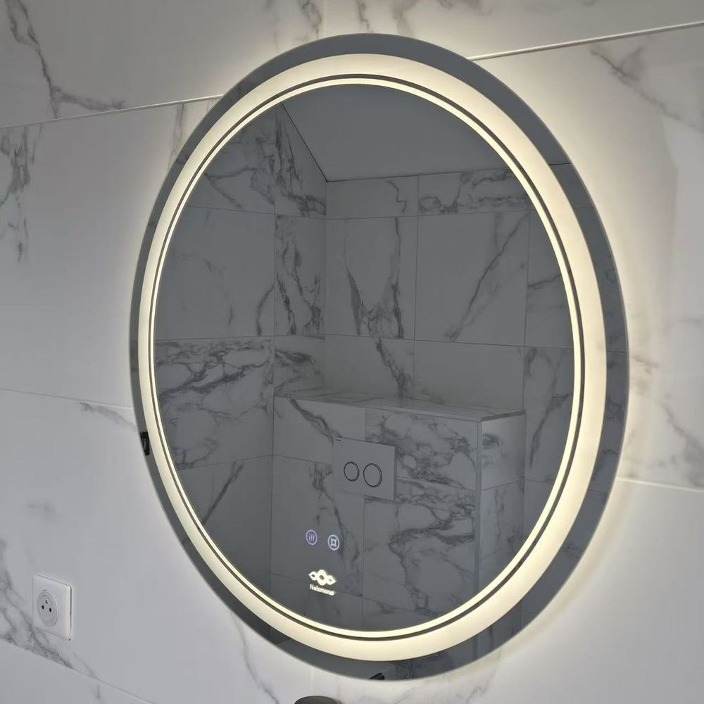 Miroir LED rond Nelsmann Nova en lumière neutre, vue rapprochée